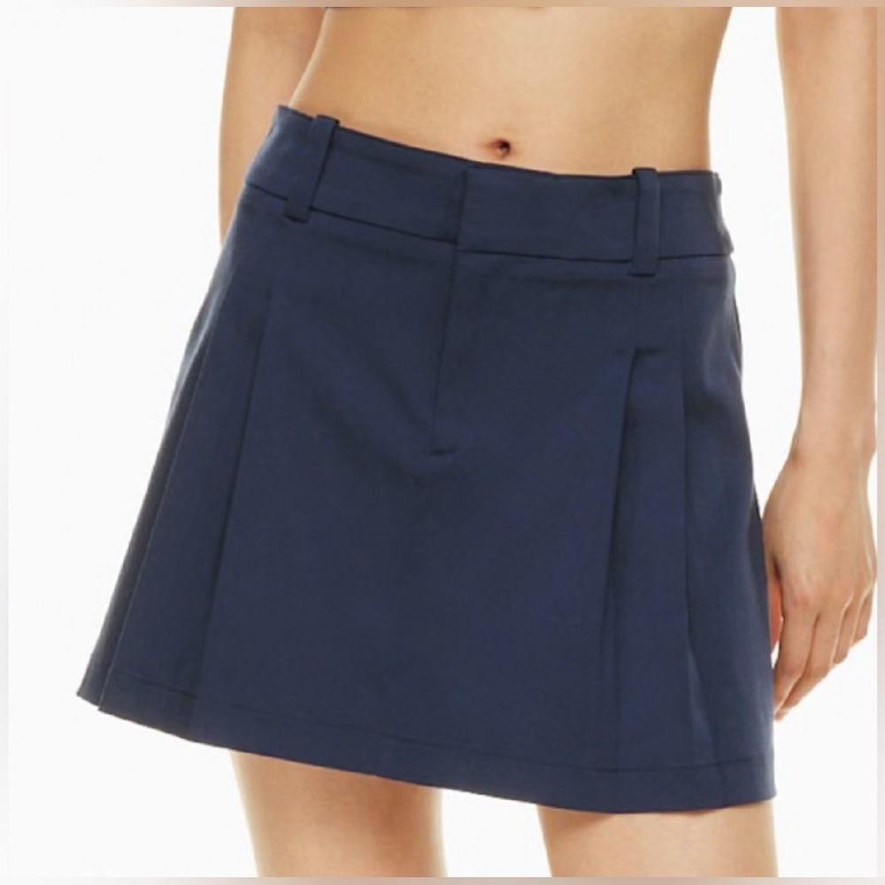 Aritzia SUNDAY BEST Navy Blue Pleated Mini Skirt size 12 Navy